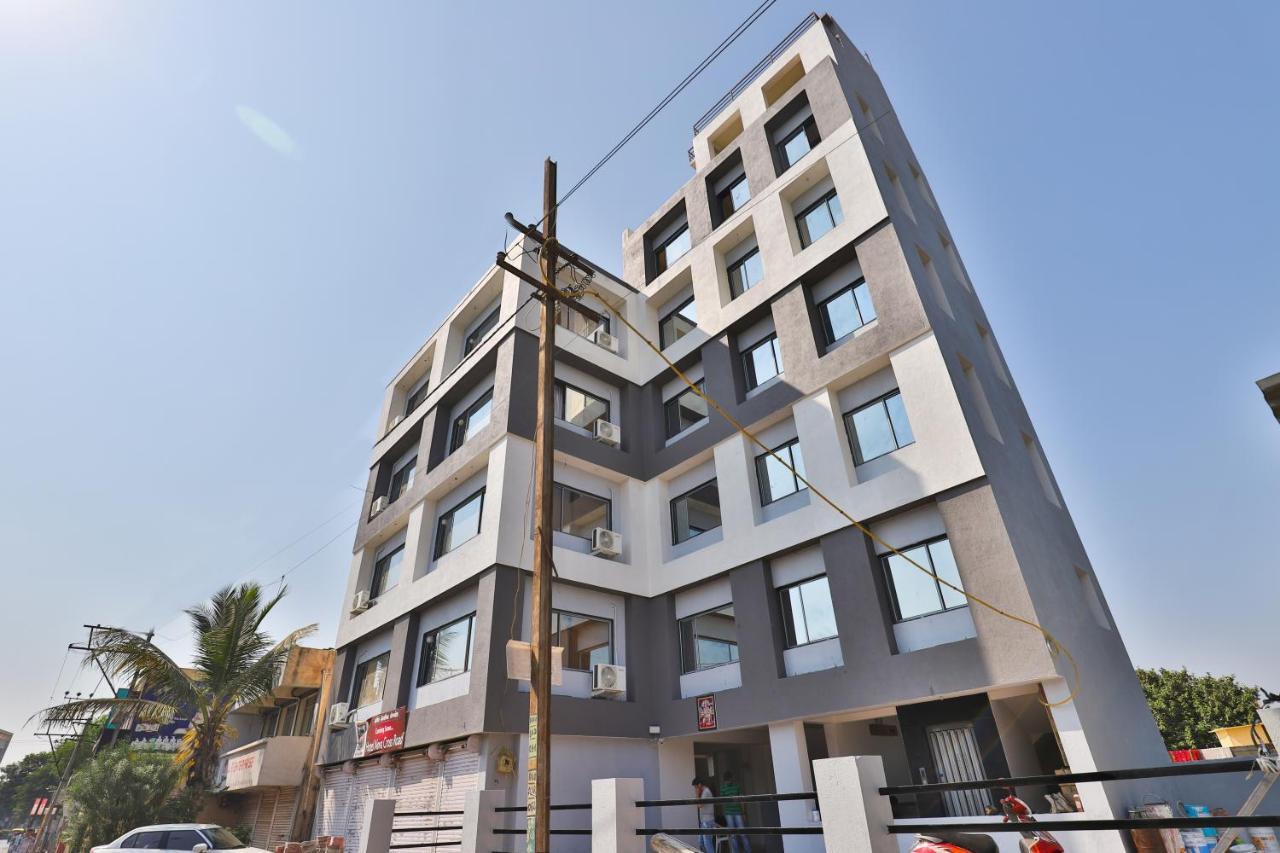 Nova Hotel New Crossroad Rajkot Eksteriør billede